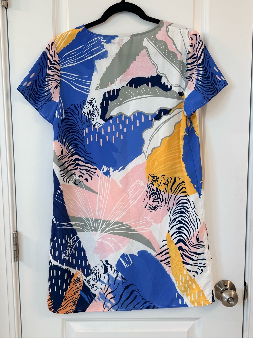 MINKPINK Blue Maximalist/Abstract Tropical Tiger Print Short Sleeve Dress (M) - Picture 4 of 5